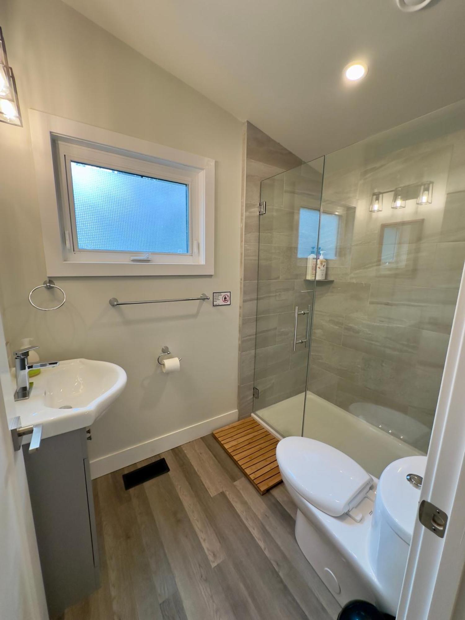 Canmore Alpine Hostel - Alpine Club Of Canada エクステリア 写真